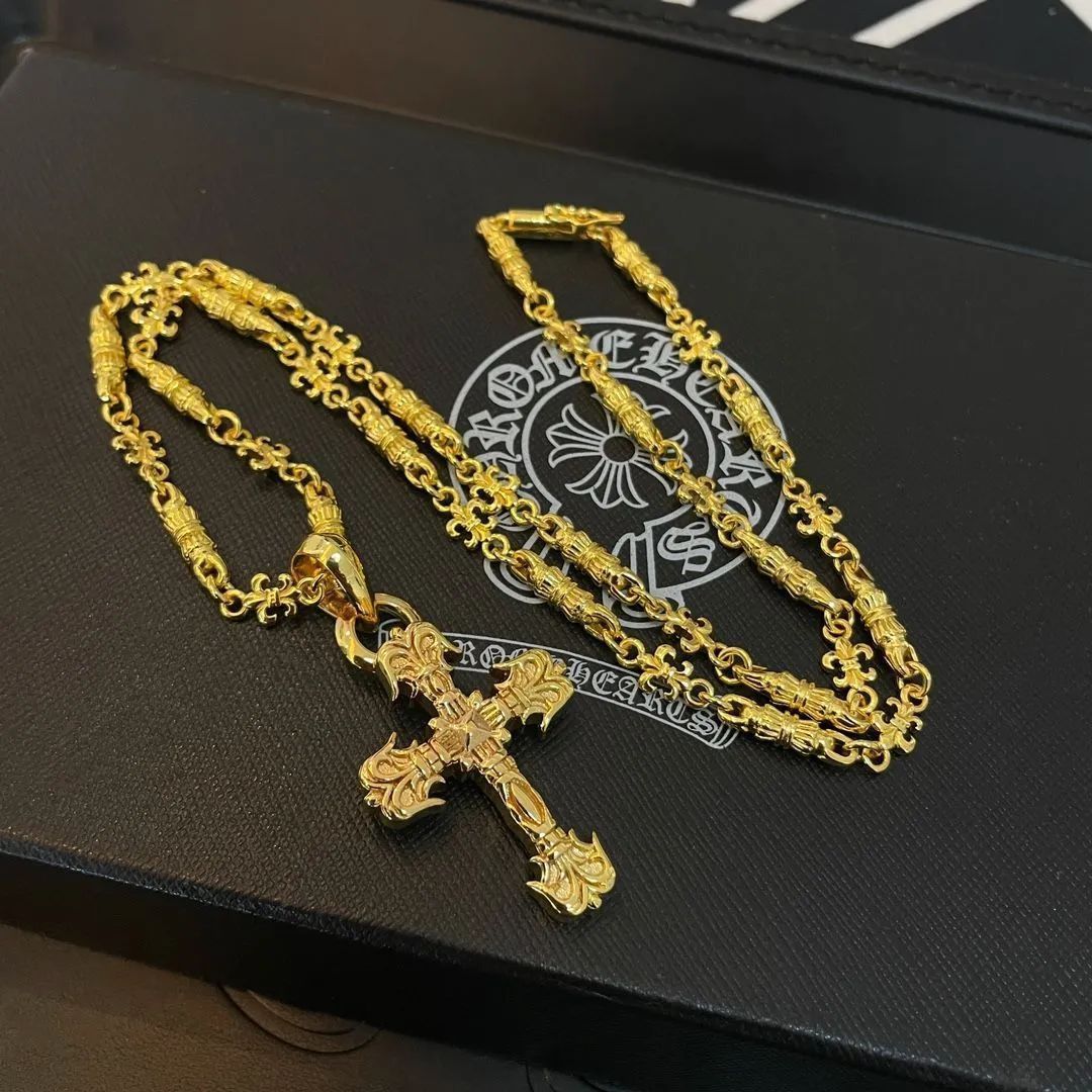 クロムハーツ Chrome Hearts ネックレス イエローゴールド 十字