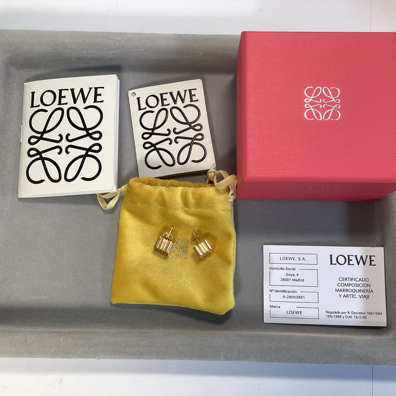 新品、未使用 LOEWE ロエベ アナグラム ピアス - メルカリ 新品、未使用 LOEWE ロエベ アナグラム ピアス - メルカリ