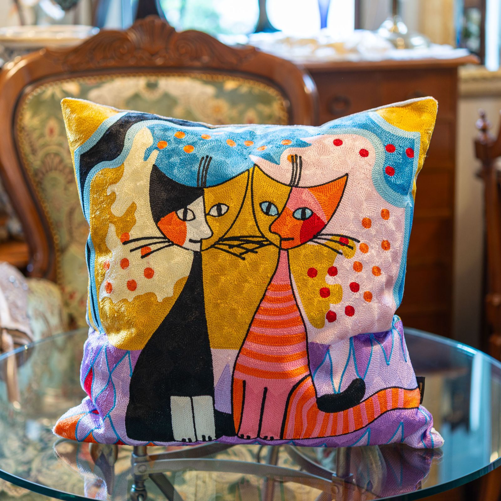 ロジーナ ヴァハトマイスター 刺繍クッション ロマンス