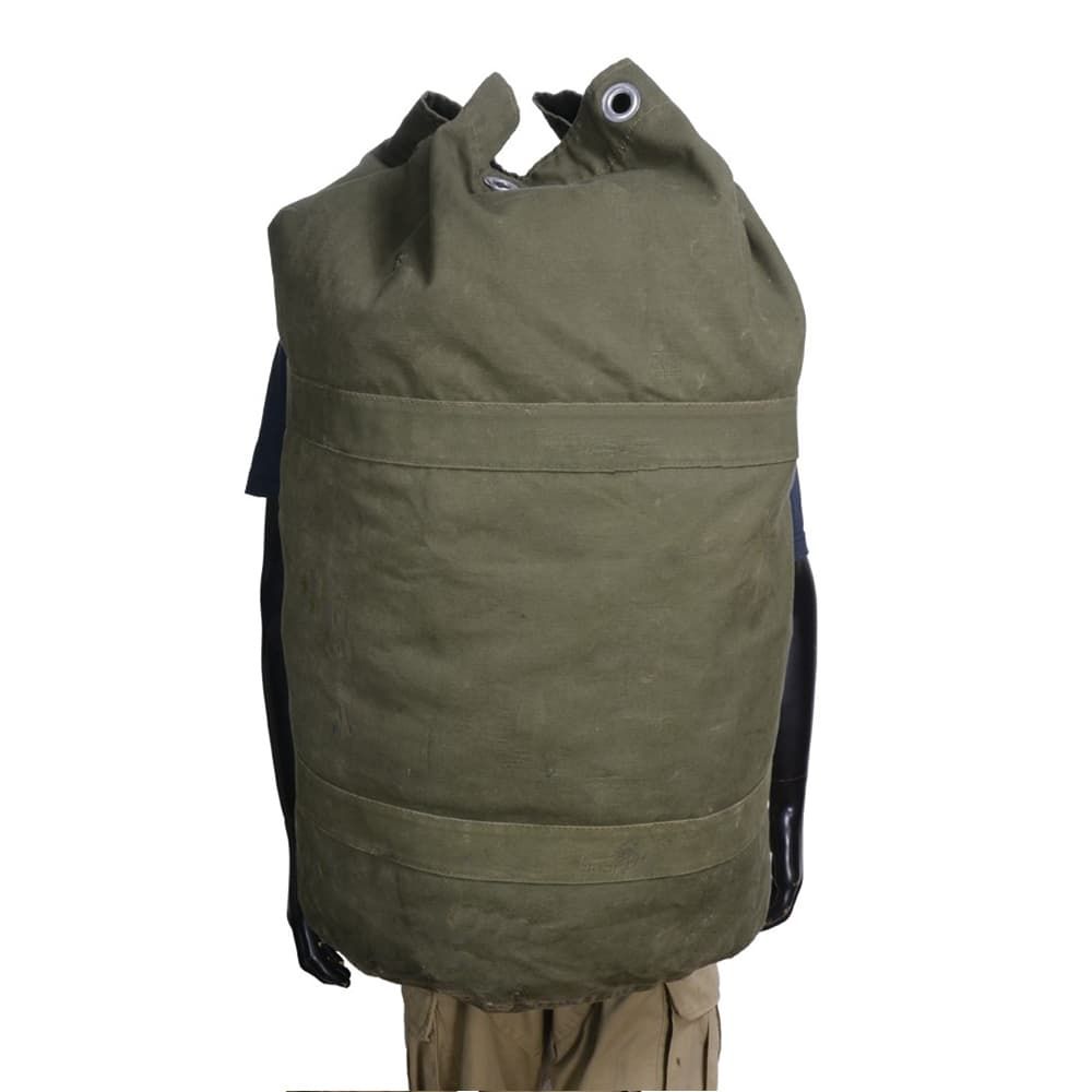 デッドストック　ドイツ軍ダッフルバッグ キャンバス OD グリーン ドイツ軍放出品 ダッフルバッグ OD キャンバス生地 [ 可 ] - メルカリ