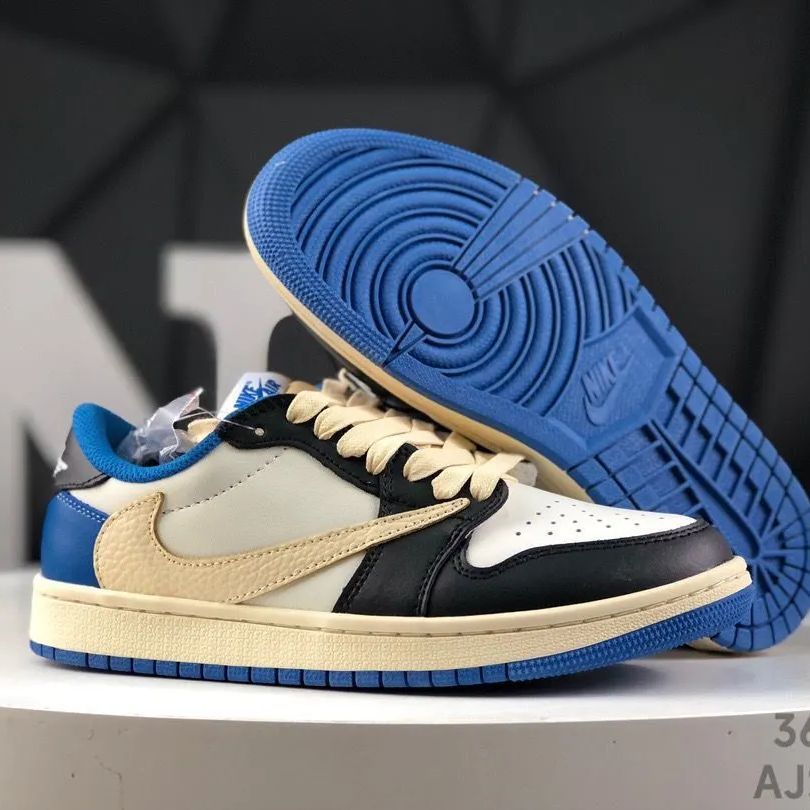 新品未使用 箱付 Travis Scott × Fragment × Air Jordan 1 - メルカリ