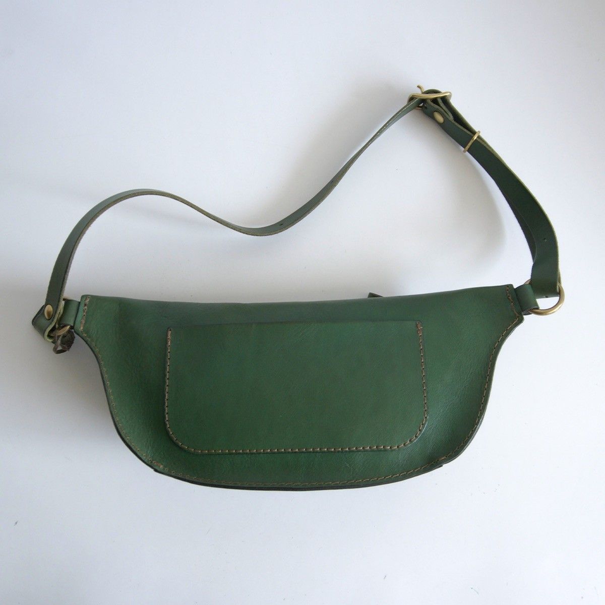 ボトルグリーン】 HERZ ヘルツ【立体マチ・ボディバッグ(F-5)】 レザー  