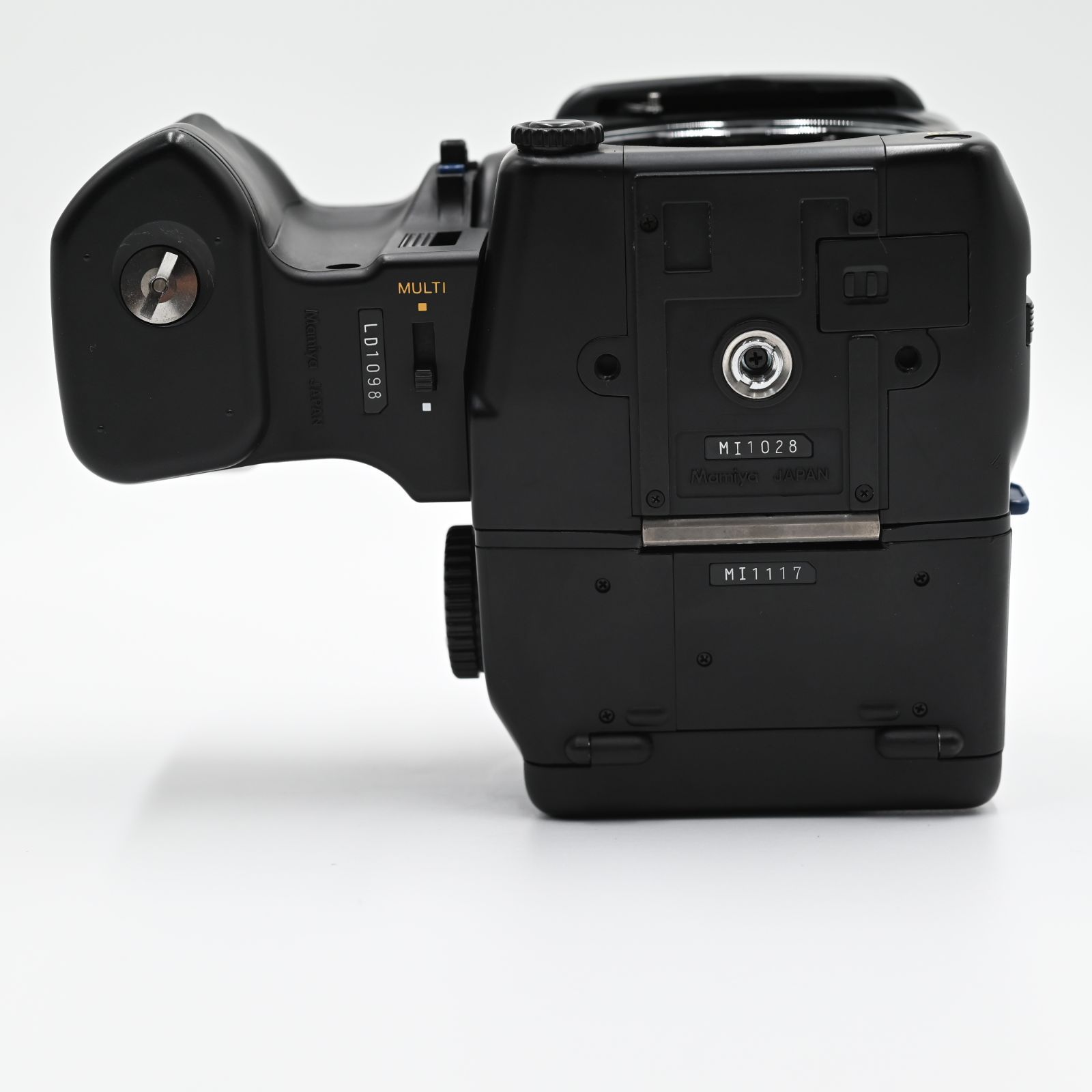 MAMIYA 645 PRO + ファインダー + Power Winder Grip + フィルムバック