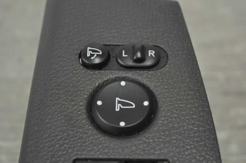 パワーウィンドウスイッチ マスタースイッチ 運転席 右 RC2 RC1 オデッセイ G 前期 35750-T6A-J31 s021086B