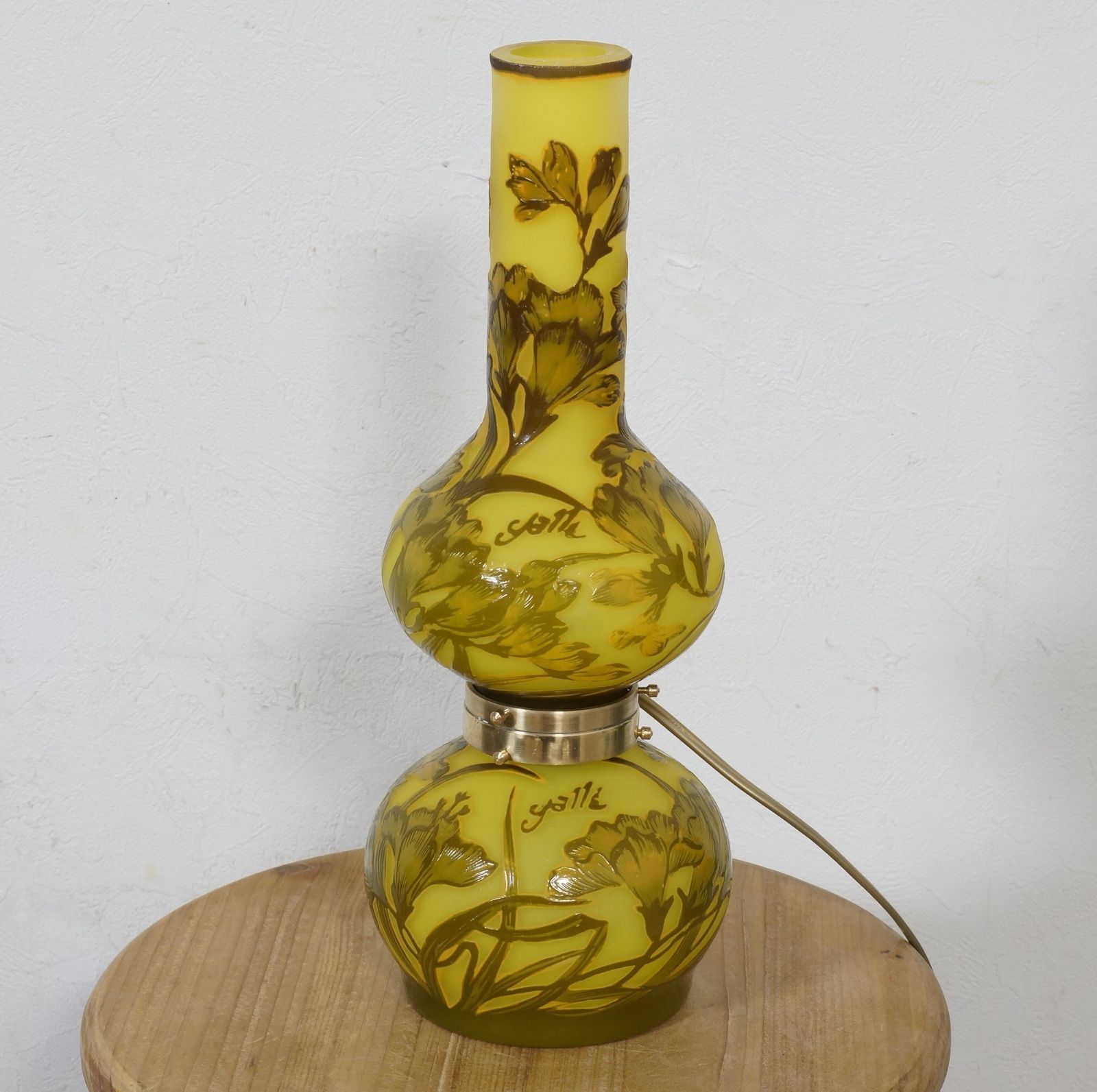 証明書】 エミールガレ2灯 カメオ彫り 被せガラス フロア照明 ナイト