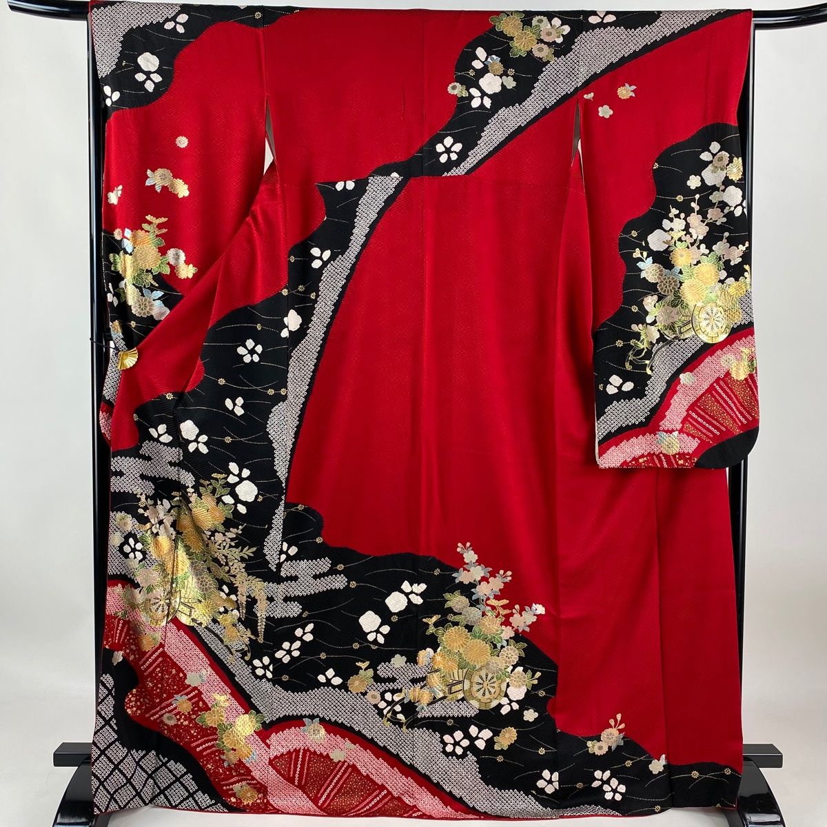 振袖 身丈169.5cm 裄丈65.5cm M 袷 花車 ヱ霞 金銀彩 絞り 