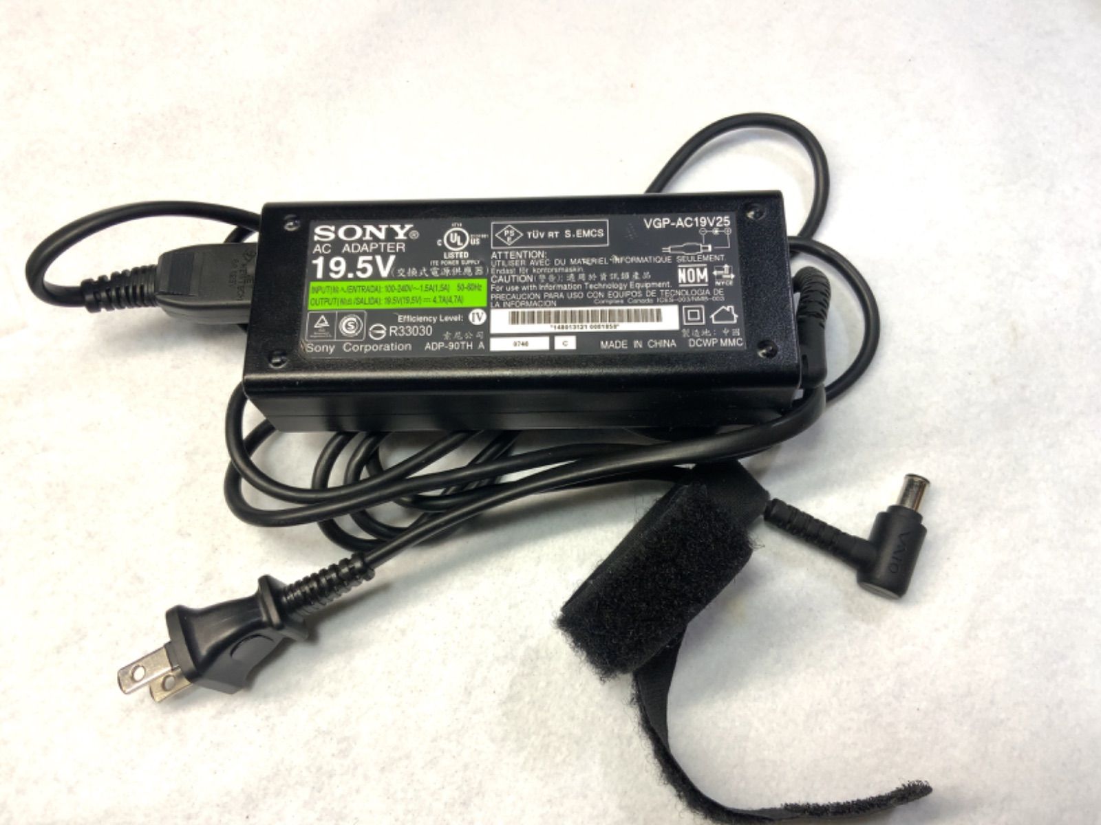 SONY ACアダプター 19.5V VGP-AC19V25 - メルカリ