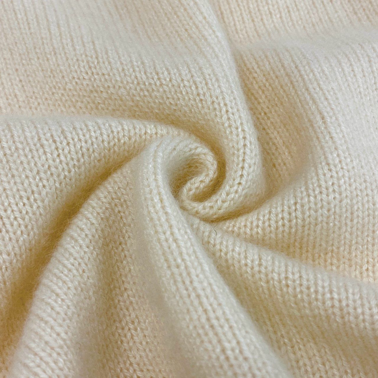 85f23 COLOMBO コロンボ イタリア製 総カシミヤ 長袖 ニットセーター