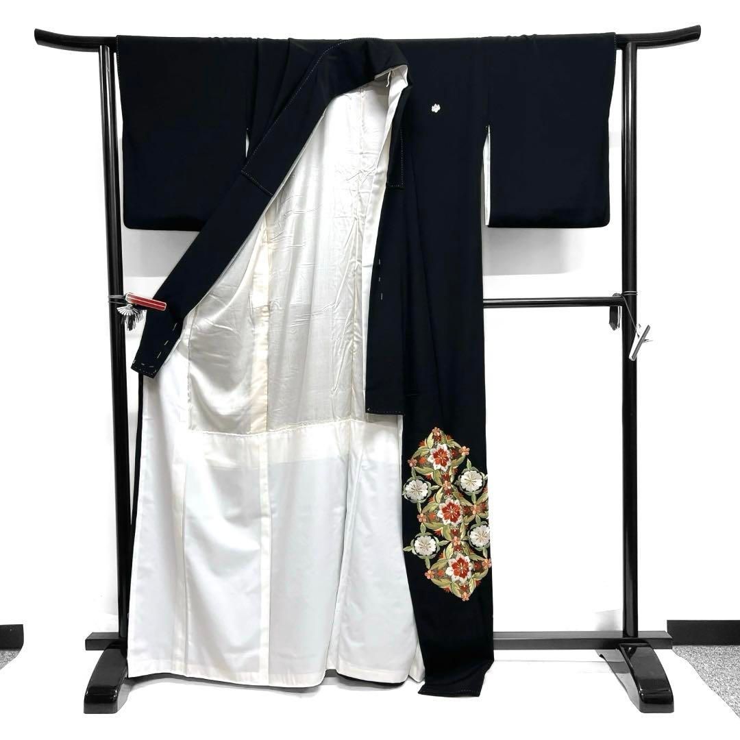 黒留袖 五つ紋 比翼付き 金糸 刺繍 華紋 着物 094b d