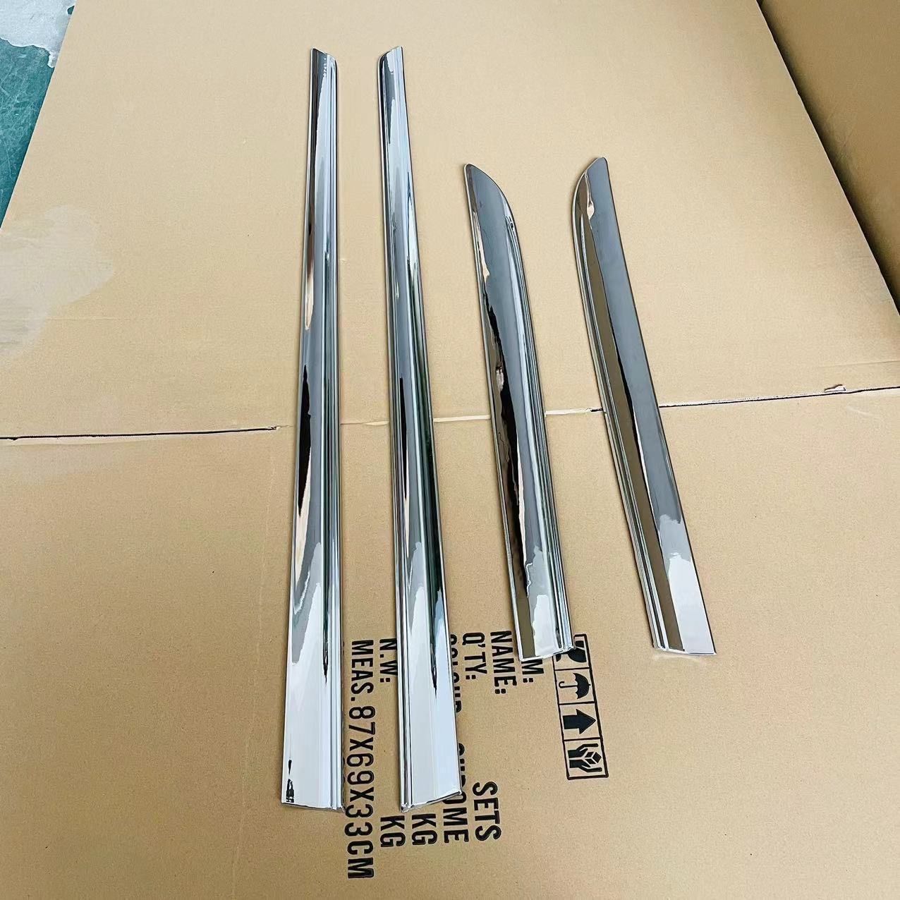 トヨタ プリウス30系 サイドドアモール メッキ ドアガード モール 4本セット FFCRYSTALESIA_COM