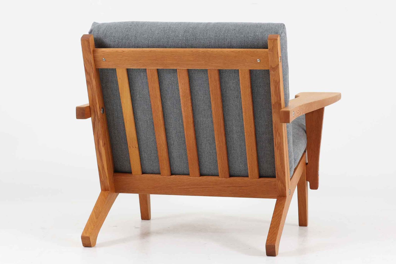 Hans J.Wegner(ハンス・J・ウェグナー) GE370 シングルソファ
