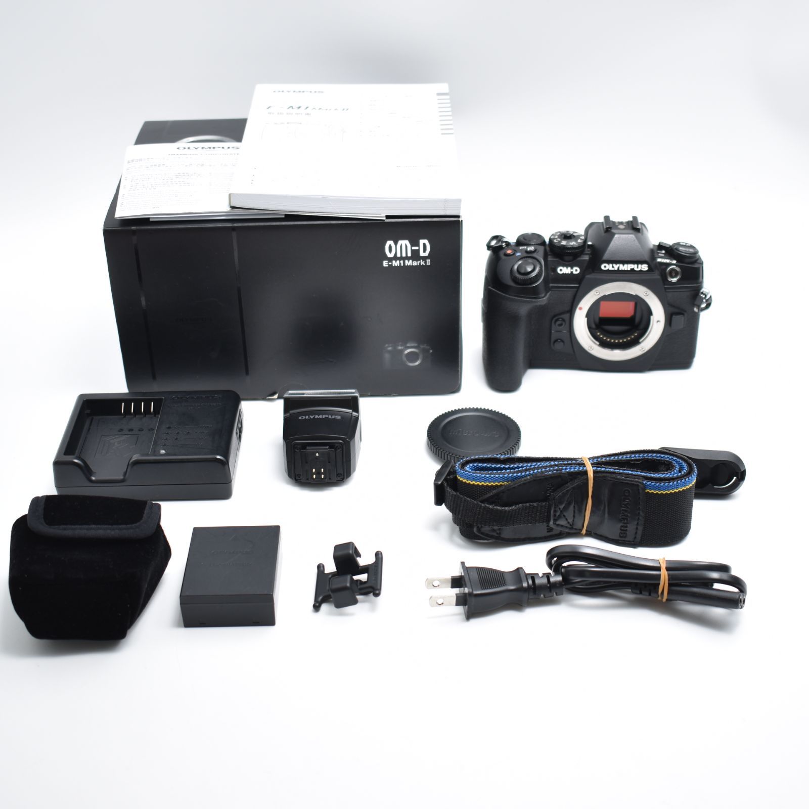 B 9680 Olympus OM-D E-M1 Mark II Camera Body Only 20.4 mega pixel with 3-Inch LCD Black by Olympus