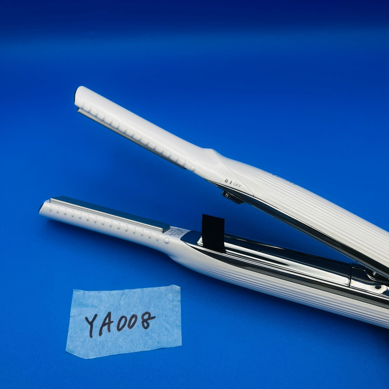 【ReFa】【新品未使用】フィンガーアイロンST ホワイト リファフィンガーアイロン ST（ホワイト） ヘアアイロン 前髪アイロン