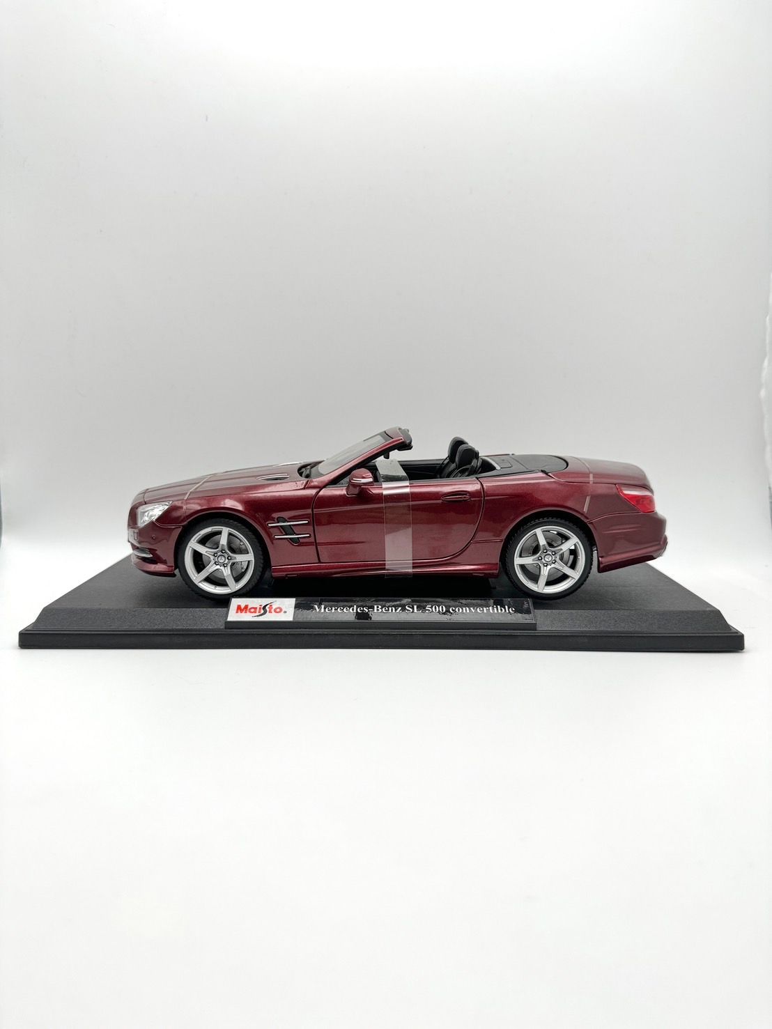 Maisto 1/18 Mercedes-Benz SL500 convertible ワインレッド