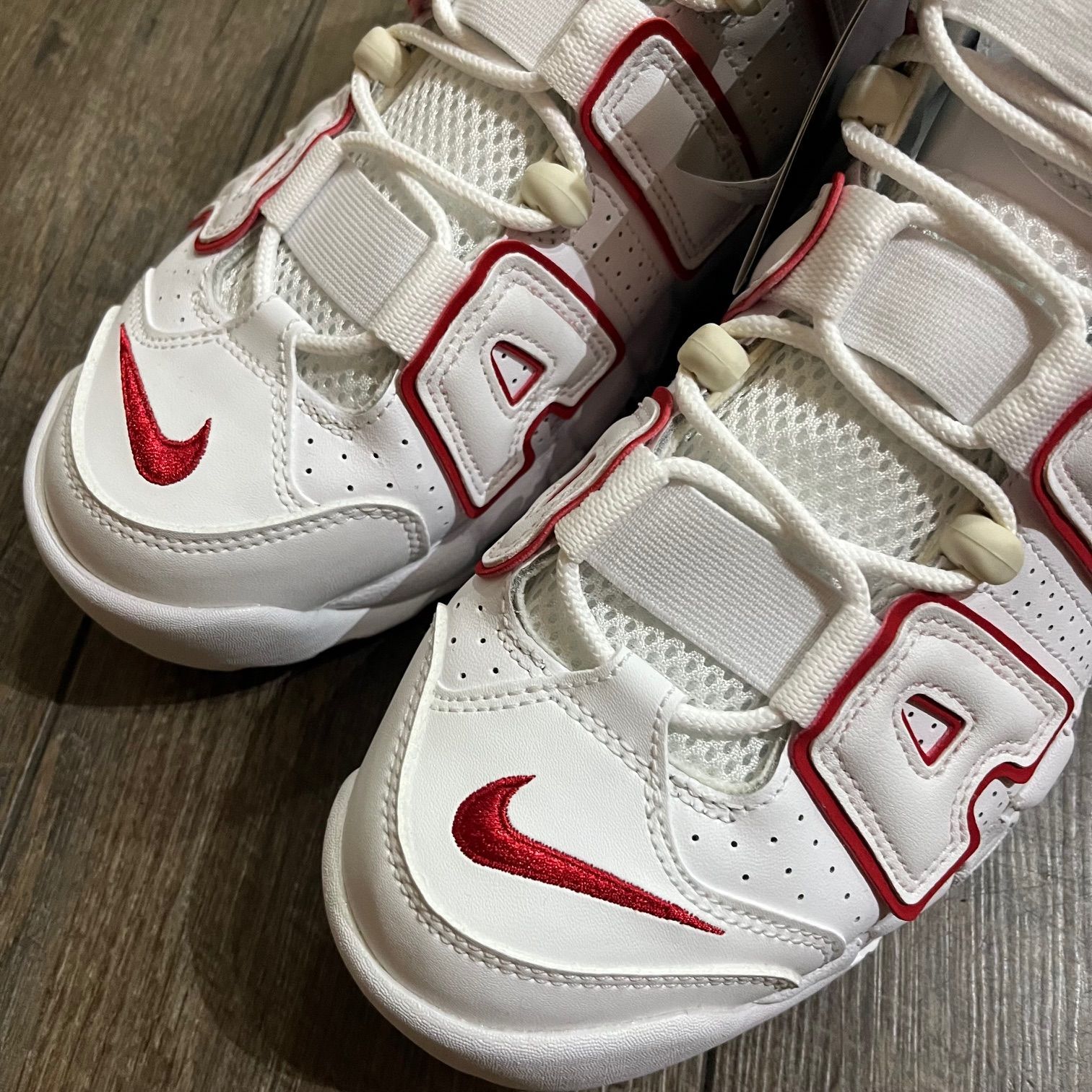 国内正規 新品 NIKE AIR MORE UPTEMPO WHITE/VARSITY RED 2021年