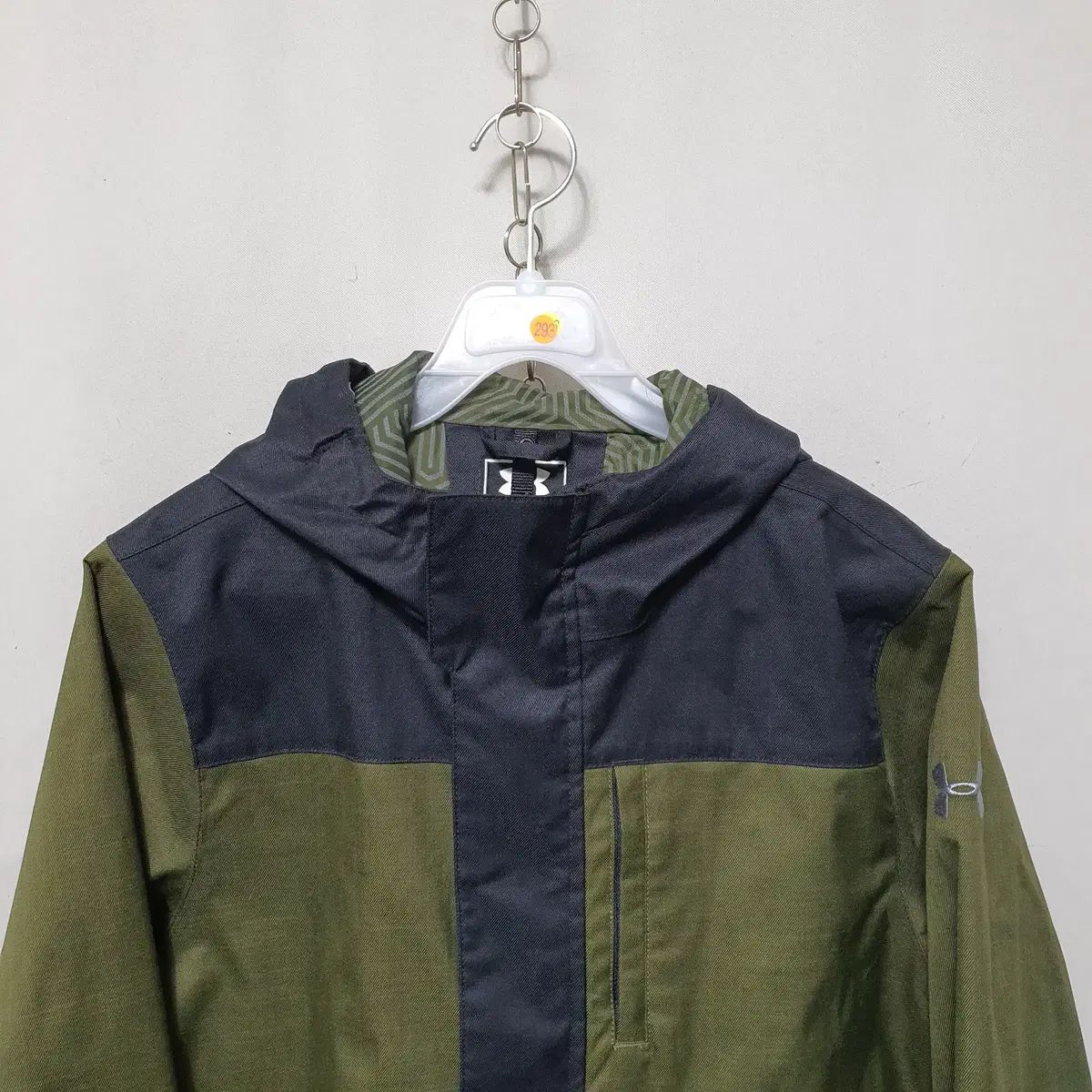 【雷市場（ポンジャン）商品韓国直送】 O ー 293 UNDER ARMOUR(アンダーアーマー) メンズ ウインドブレーカー ジャケット