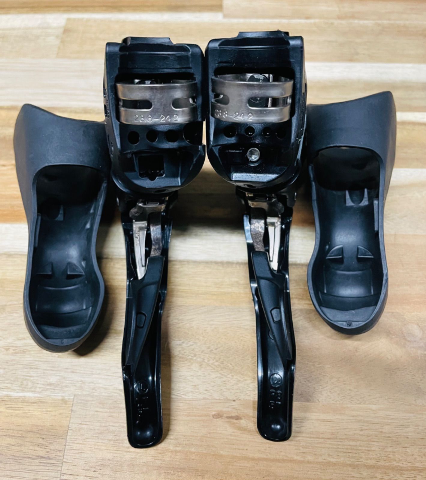 SHIMANO - 【未使用】105 ST-5700 ブラック 2×10s Shimano 105 ST-5700 STI Dual Levers 2x10 Shifters Left Right