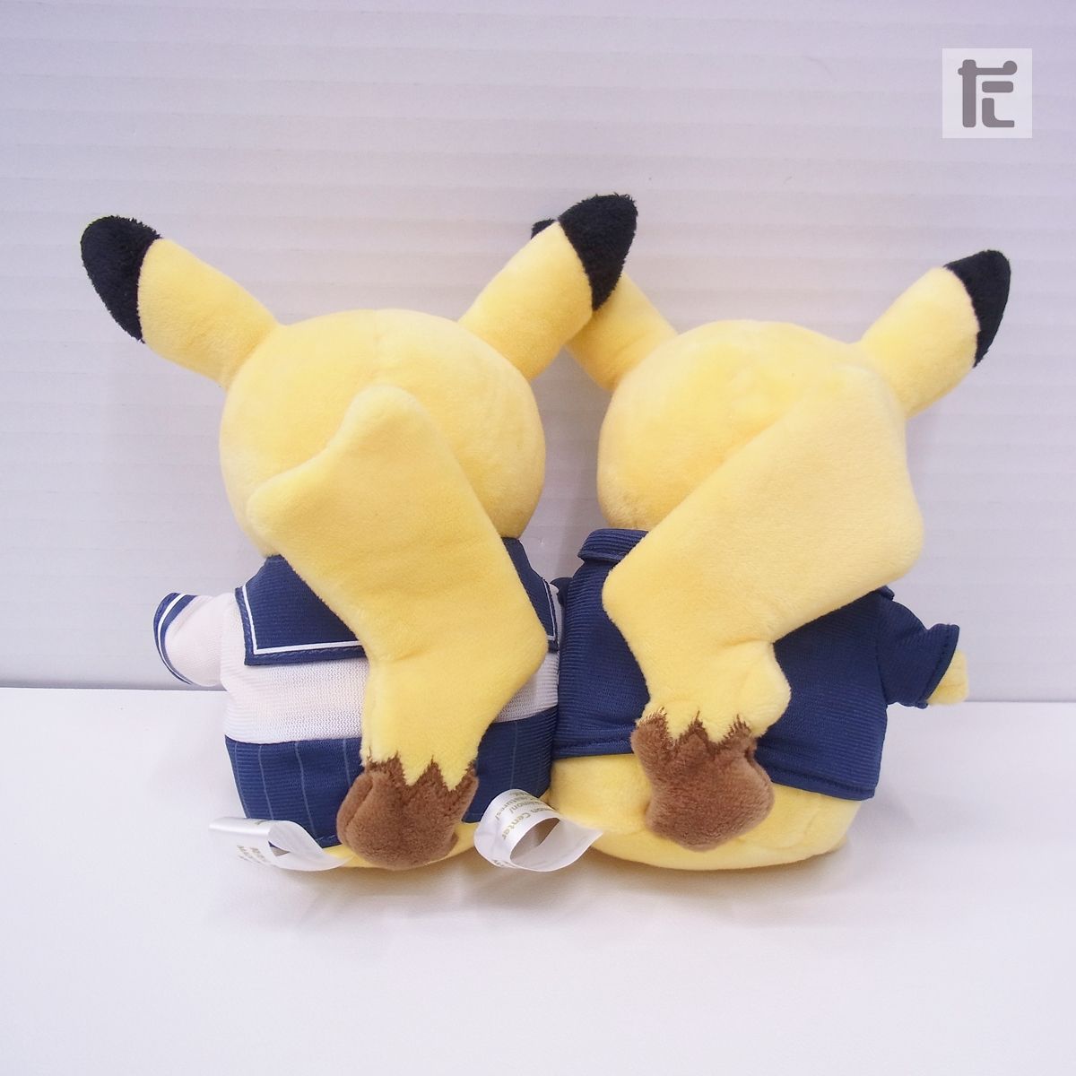 ポケモンセンター マンスリーペアピカチュウ ぬいぐるみ 2016年