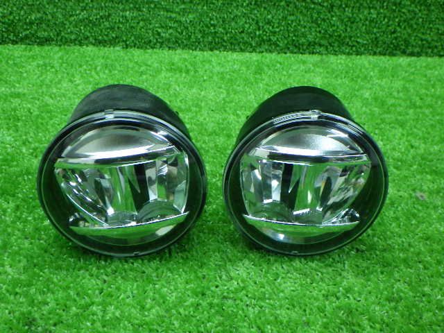 コーティング加工済　トヨタ　純正　フォグランプ　LED　コイト　114-11092　左右セット　LEDOK　210512105