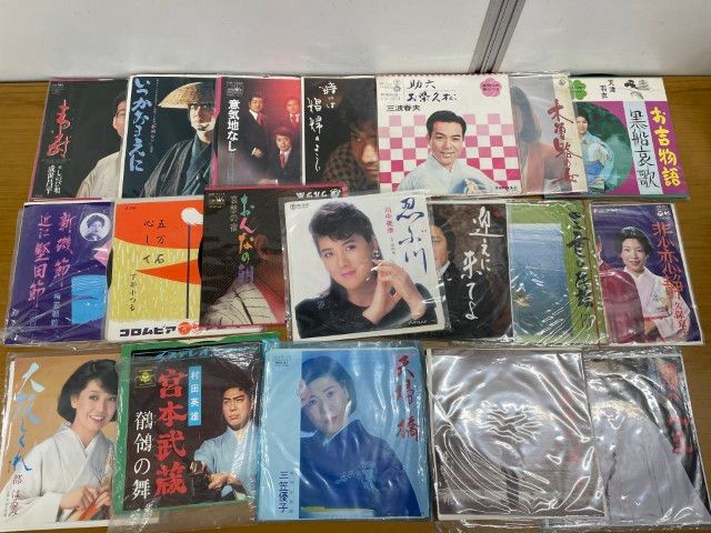 △01)【1点限り!】演歌・歌謡曲などのEPレコードまとめ売り約120枚大量