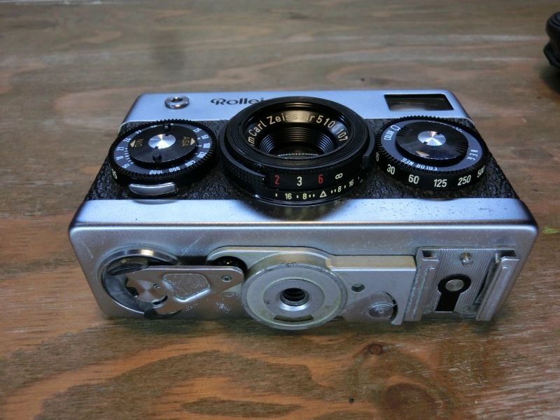 【完動品・美品】Rollei 35 ローライ35 シルバー　ドイツ製　露出計OK 7575 良品 Rollei 35 露出計OK ドイツ製 シルバー - メルカリ