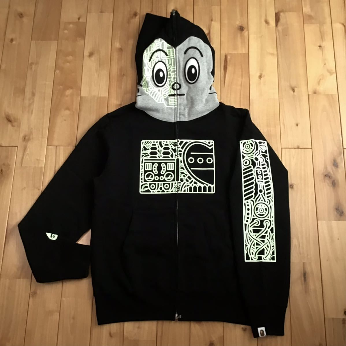 ☆新品☆ 鉄腕アトム × BAPE ASTRO BOY FULL ZIP HOODIE Lサイズ a