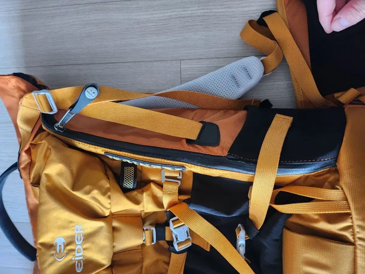 EIDER アイダー