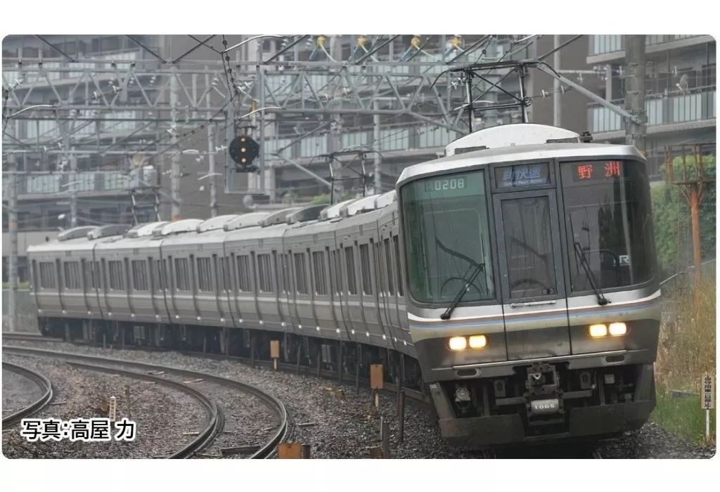 新品】鉄道模型 1/150 223-1000系近郊電車(4両編成)セット(4両