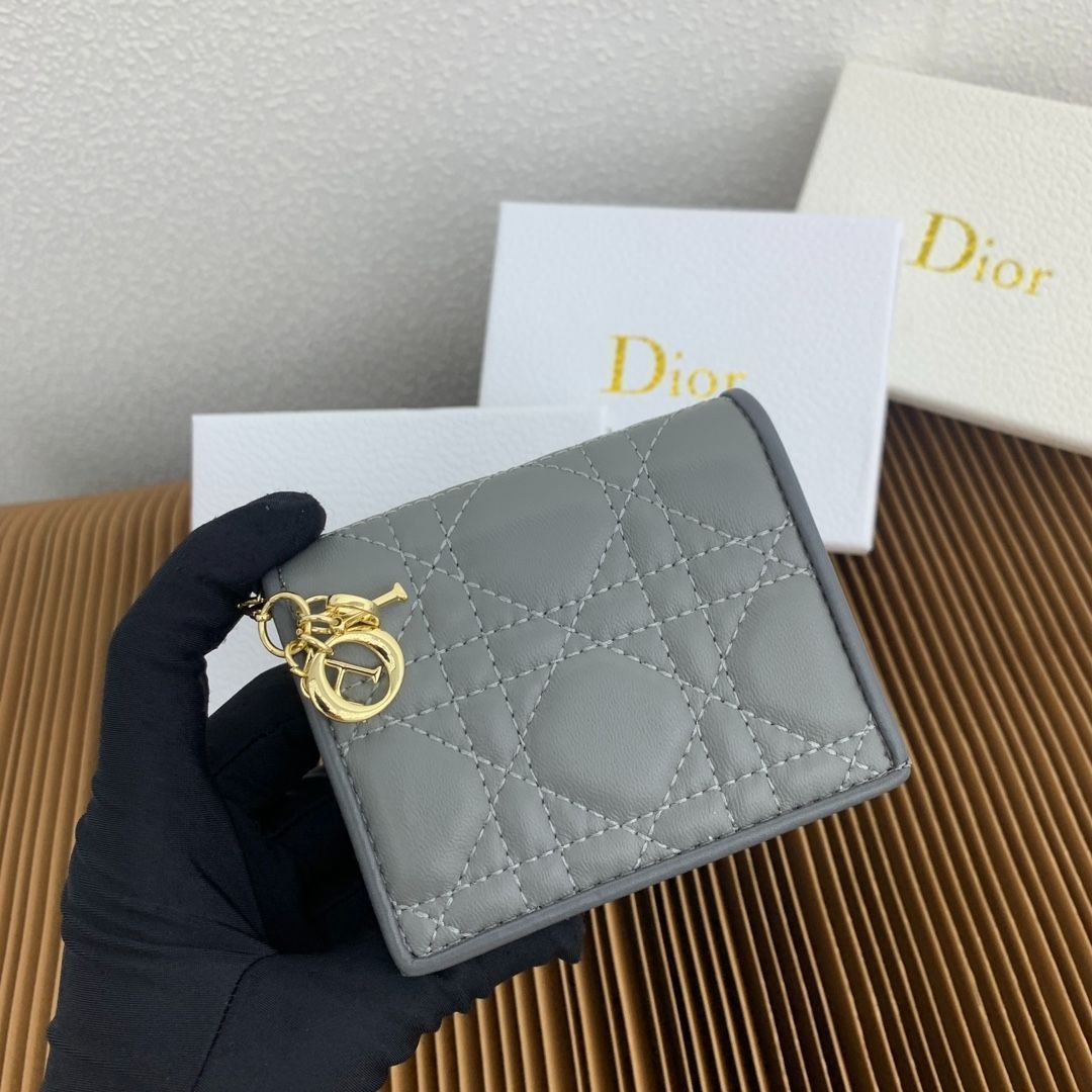 レディディオール