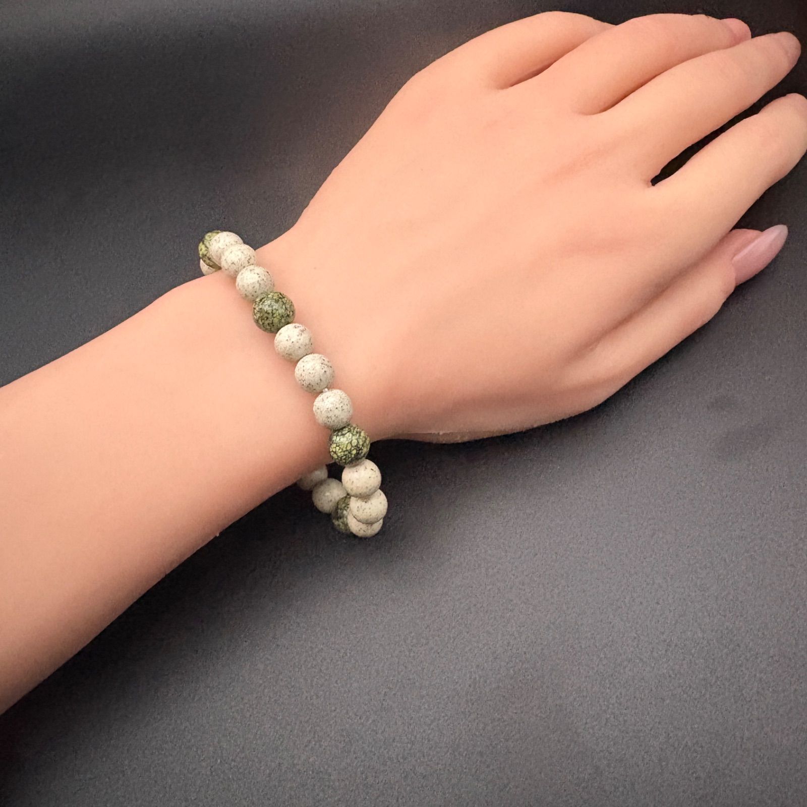 台湾産 北投石 × 薬王石 ブレスレット - メルカリ