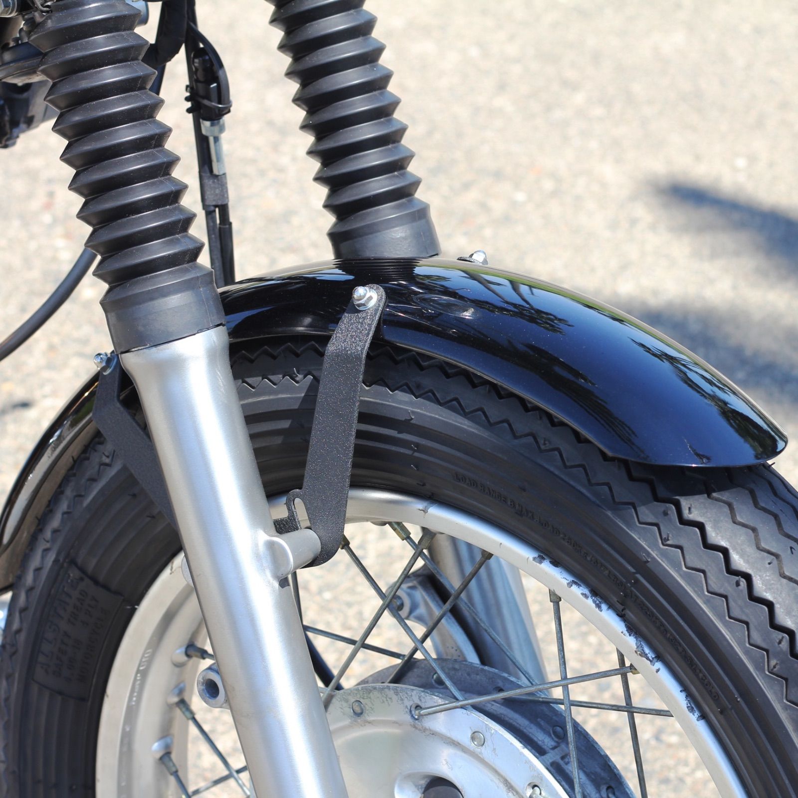 SR400/500用 フロントフェンダー ブラック MOTOR ROCK (MR-SM041