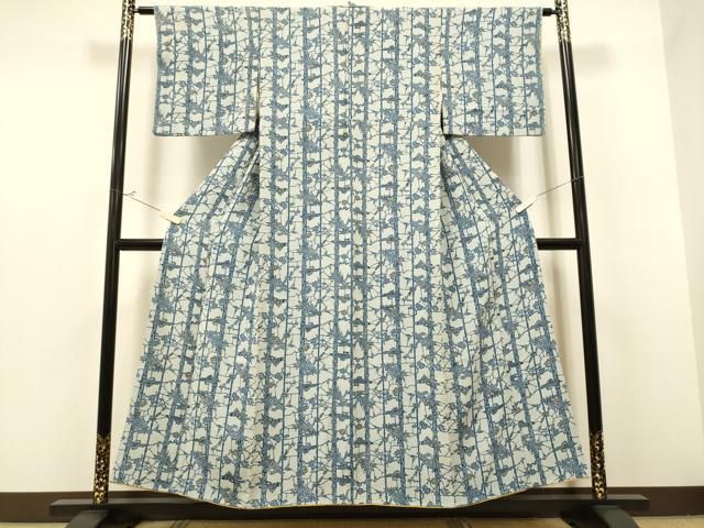 平和屋着物▽上質な小紋 藍 型染め 飛鶴笹竹文 鬼しぼ縮緬 正絹