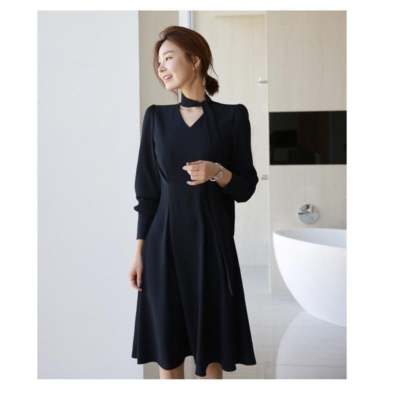服 母