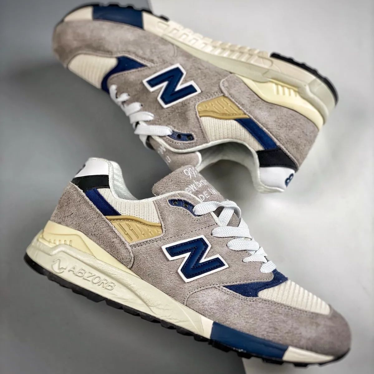 13,220円新品未使用　国内正規　new balance ニューバランス  U998TA