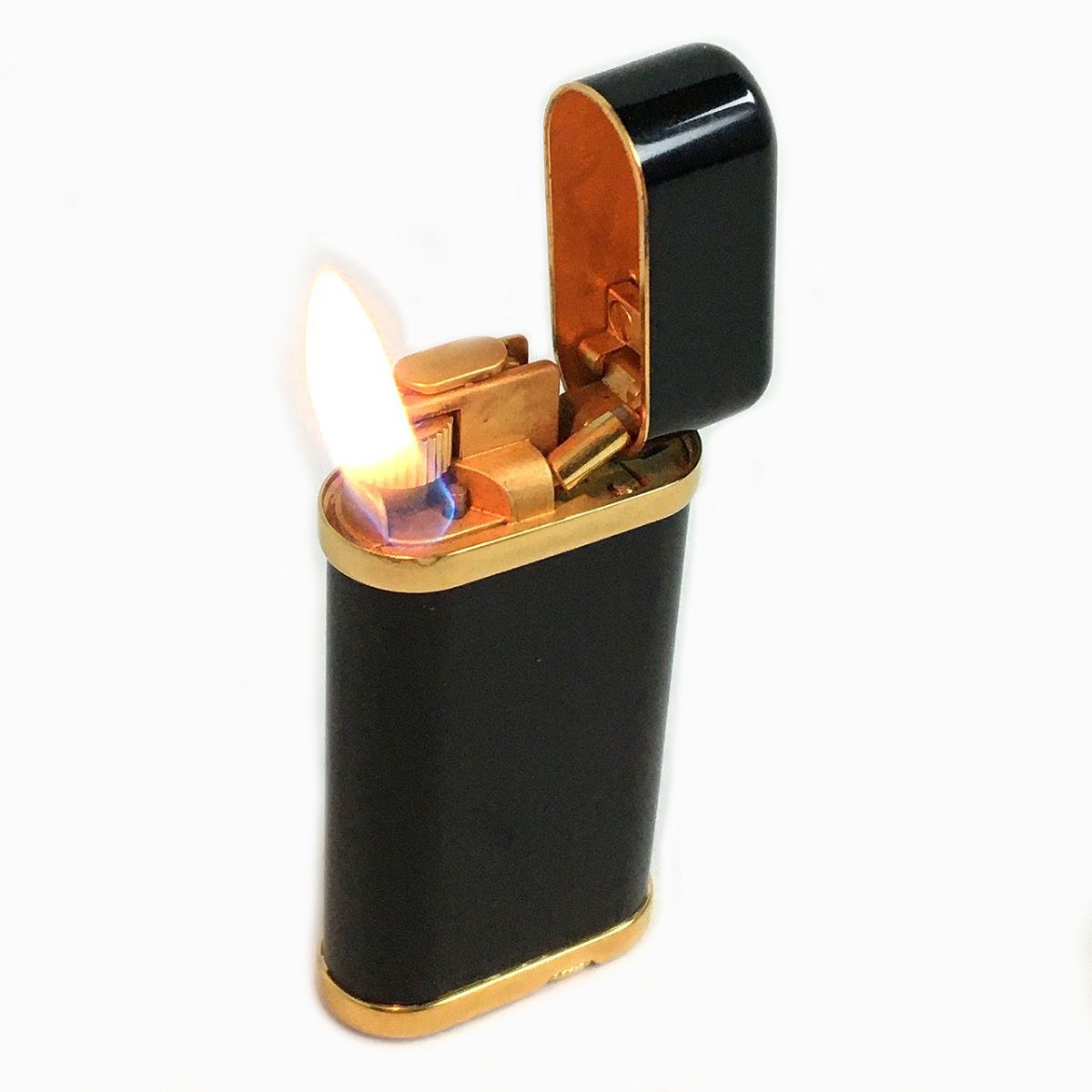 Cartier カルティエ ゴドロンラッカー ライター ブラック/ ゴールド Cartier カルティエ ゴドロンラッカー ライター ブラック/ ゴールド