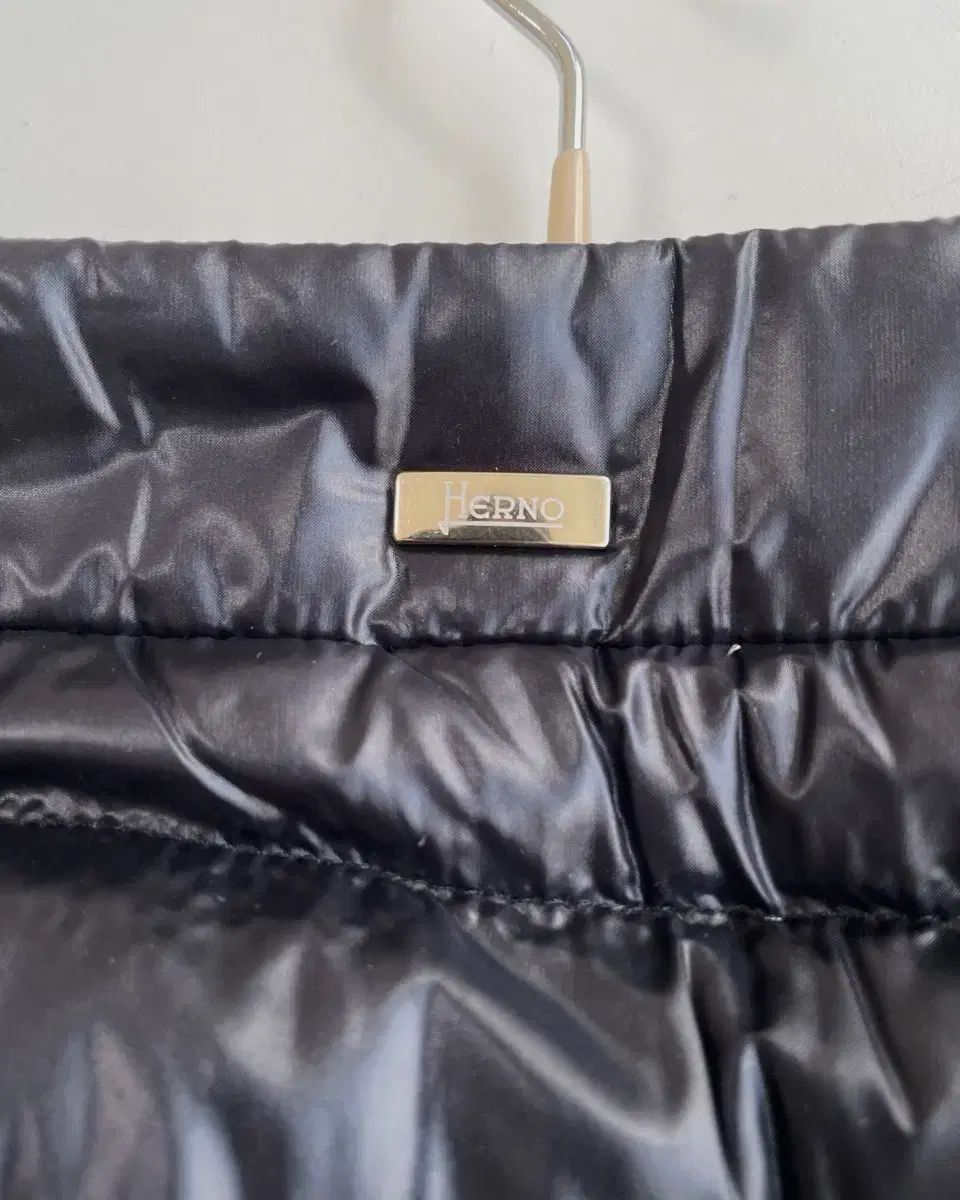 ショートスリーブ ダウン