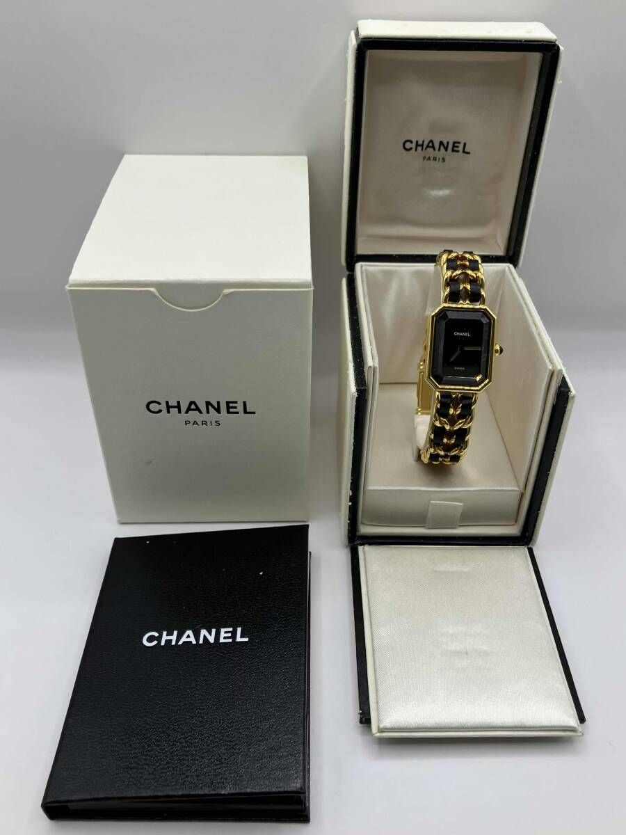 GUCCI GUCCI/グッチ 7200L レディースウォッチ 白文字盤×ゴールド