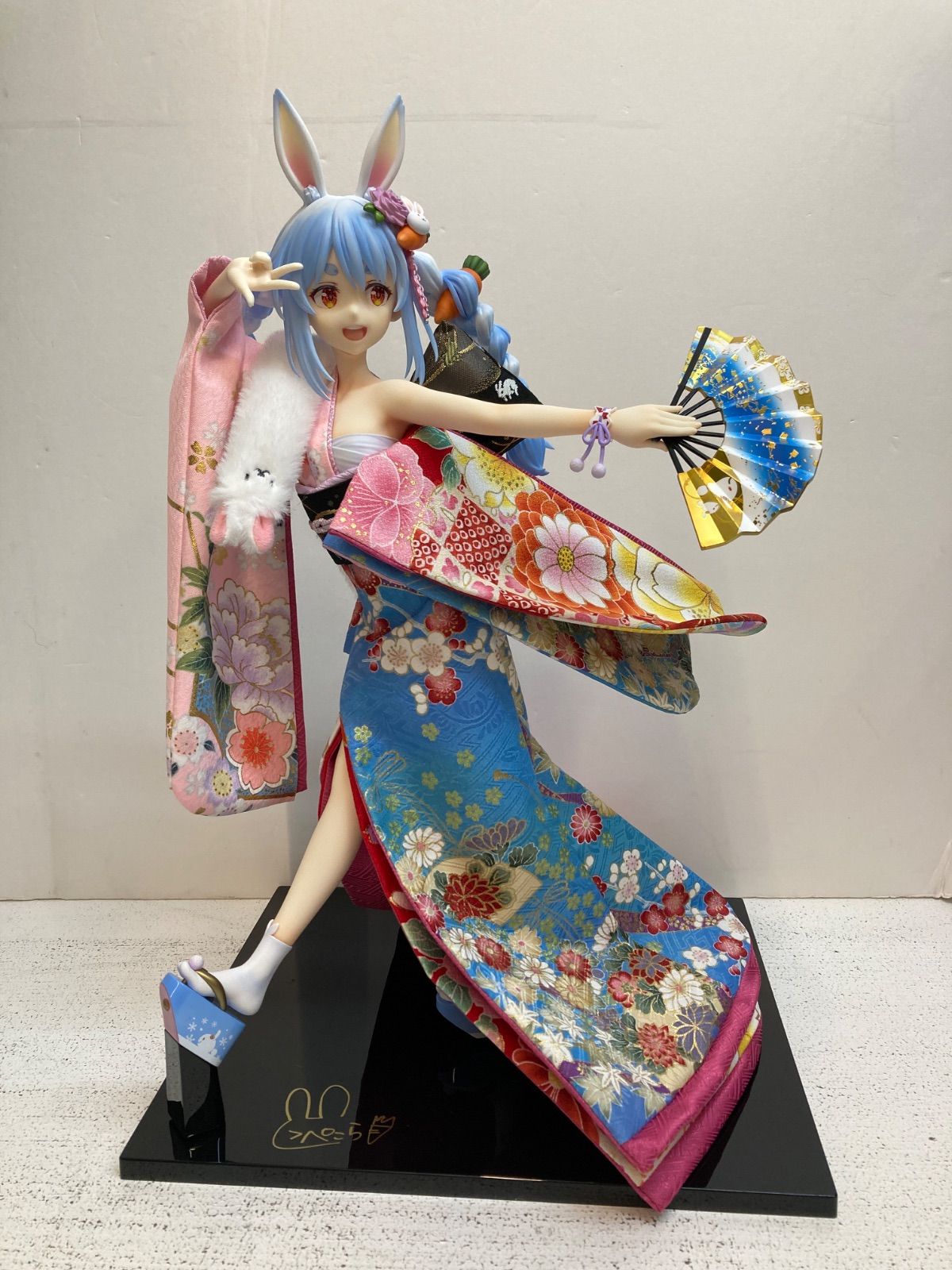 広店】吉徳 兎田ぺこら 日本人形 1/4 フィギュア ホロライブ【718-2262