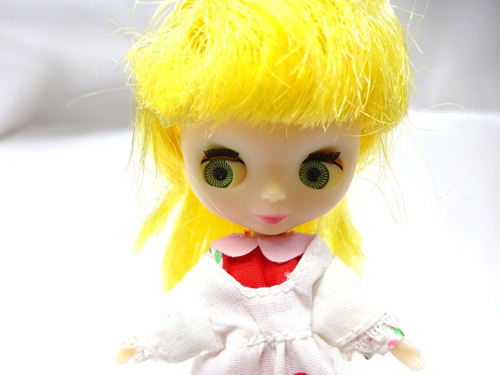 Takara Tomy - プチブライス　リトルレトロママ　ブランド　金髪　グリーンアイ　レア　花柄　昭和風 Takara Tomy - プチブライス リトルレトロママ ブランド 金髪