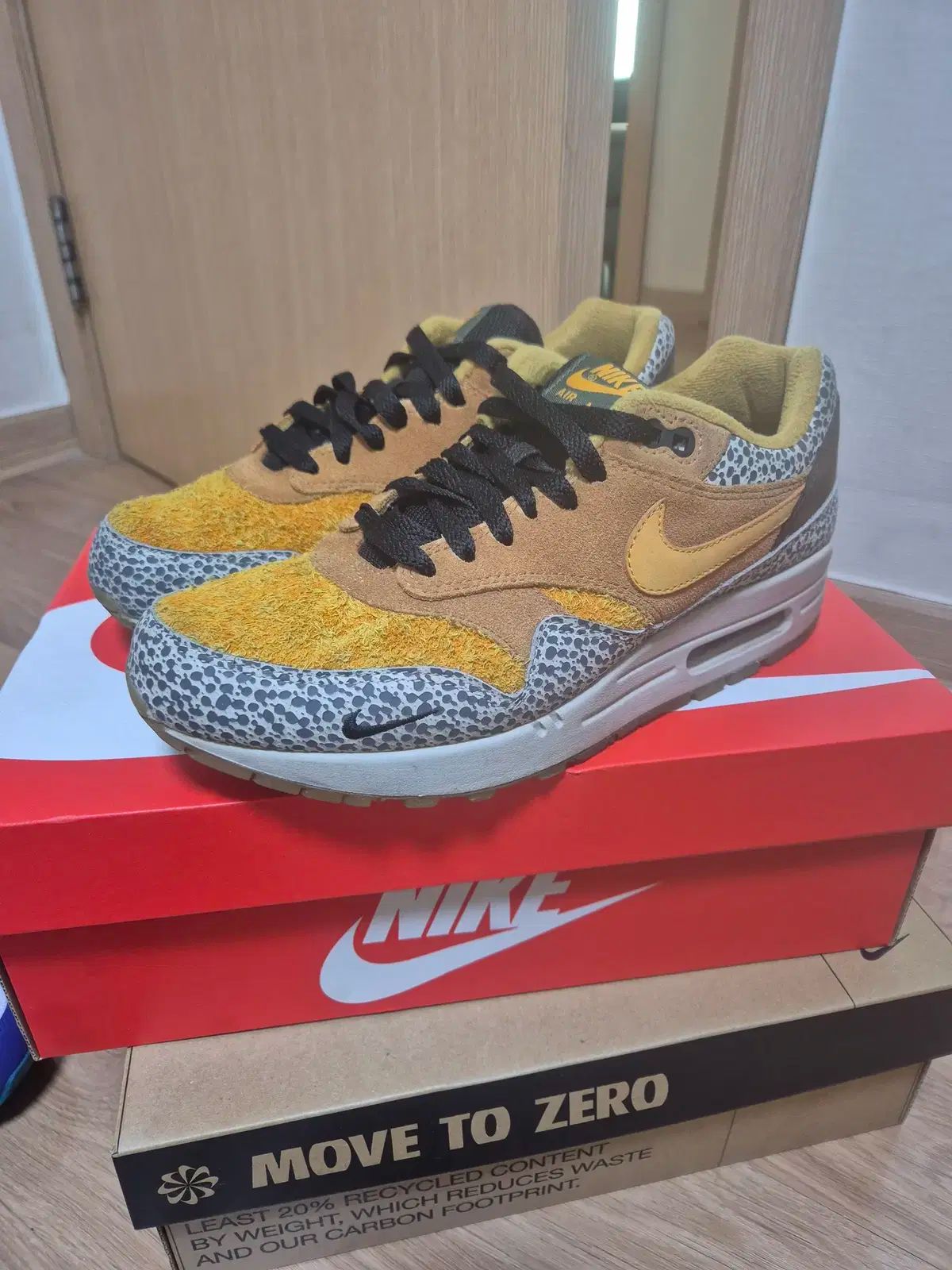  260 NIKE ナイキ atmos アトモス マックス 1 サファリ その他 靴