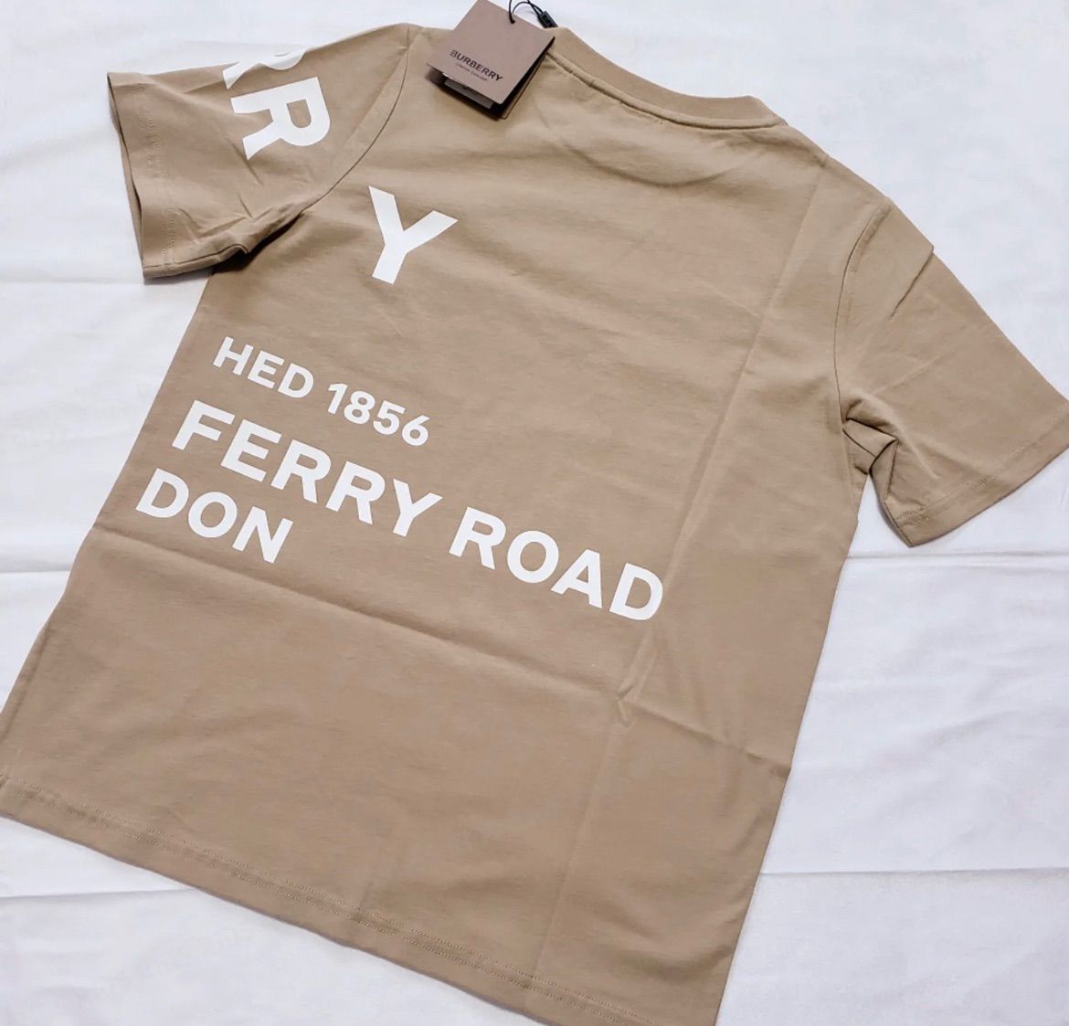 BURBERRY/10y 137-140cm Tシャツ 半袖 ベージュ ロゴ半袖 - se