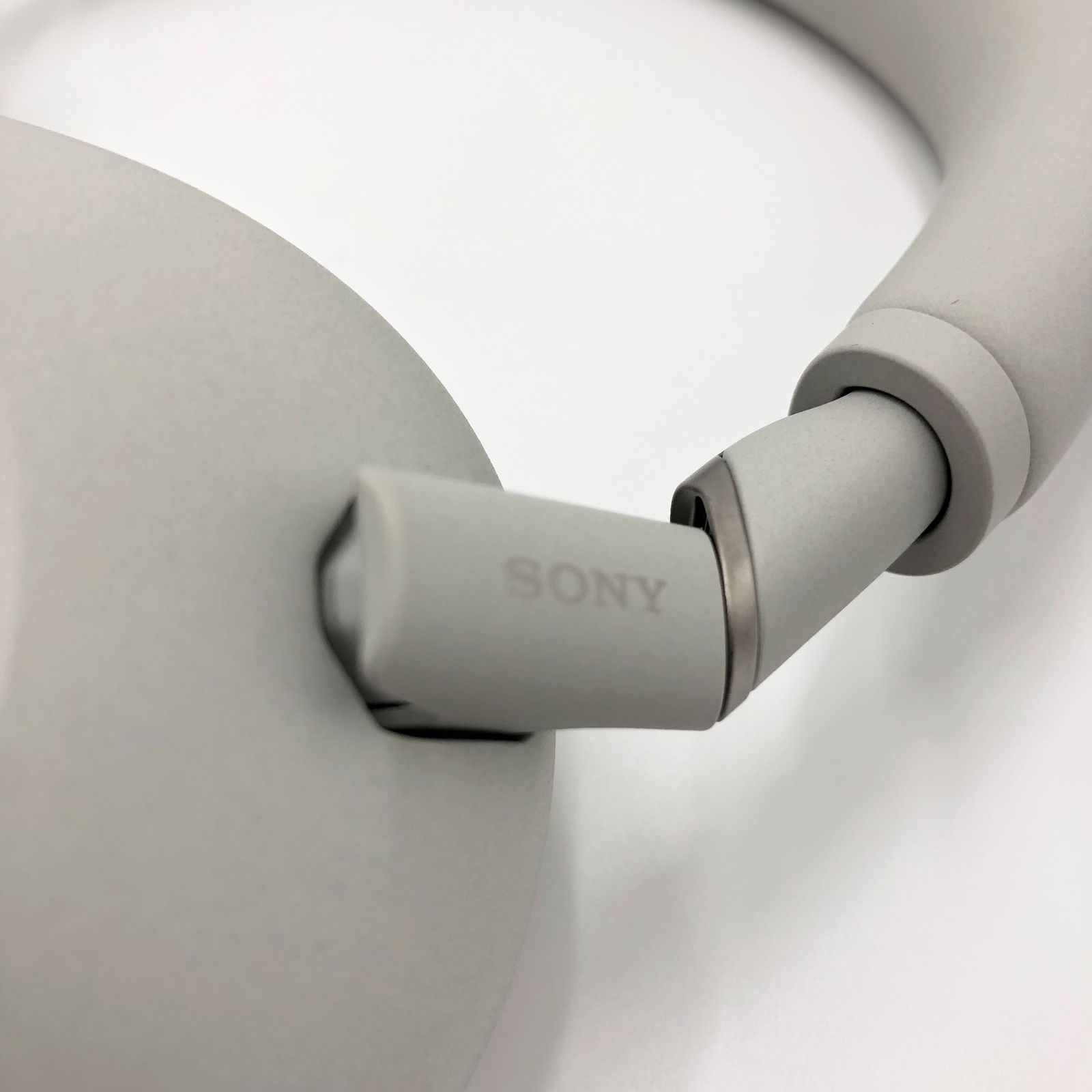 ワイヤレスヘッドホン 世界最高クラスノイズキャンセリング