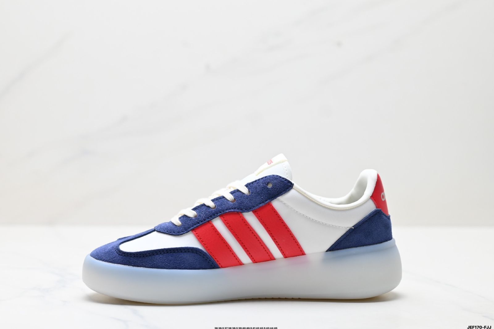 アディダス バレーダ