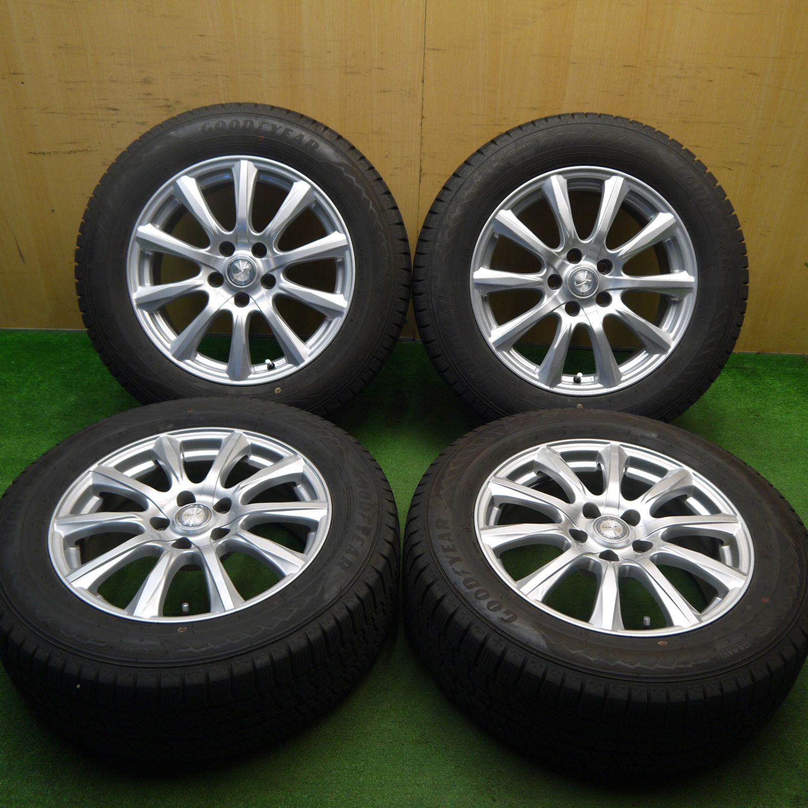 バリ溝 23年 キレイ 9.5分 スタッドレス 225|60R17 グッドイヤー アイスナビ8 JOKER ジョーカー 17インチ PCD114.3|5H 5041407Hス