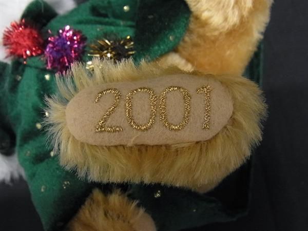 □新品□未使用□ Steiff シュタイフ 675416 リトルサンタ 2001年 2500