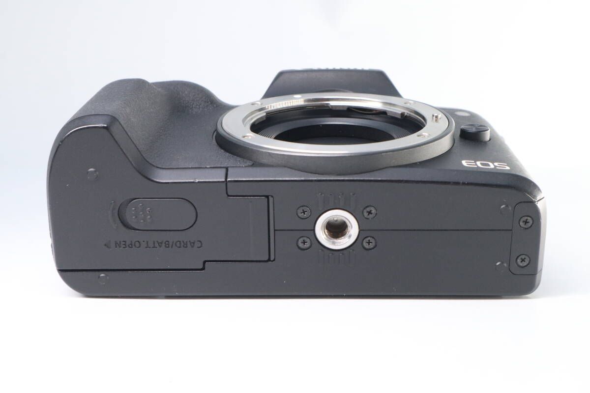 JH09 カザール 極美品 メンズ サングラス ケース付き MOD.8023/1