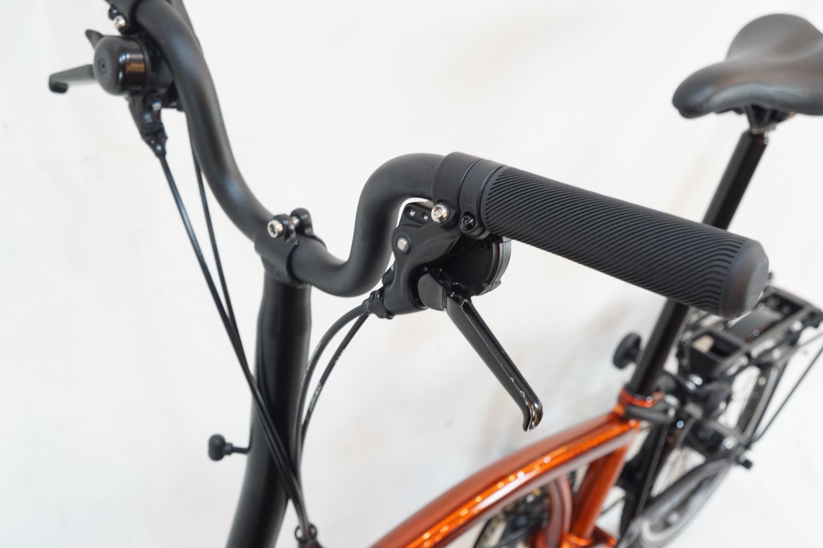 モデル 16インチ