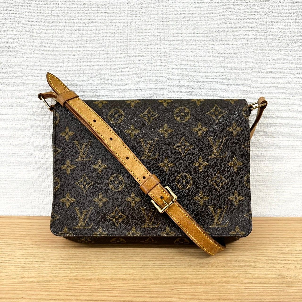 ♪ Louis Vuitton ルイヴィトン M51257 ミュゼットタンゴ ショートショルダー モノグラム ショルダーバッグ バッグ レディース  ウィメンズ 2000年 ビトン - メルカリ