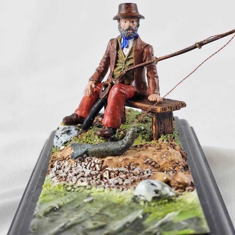 1988年製 英国ヴィンテージ ファインアートミニチュア 釣りをする紳士