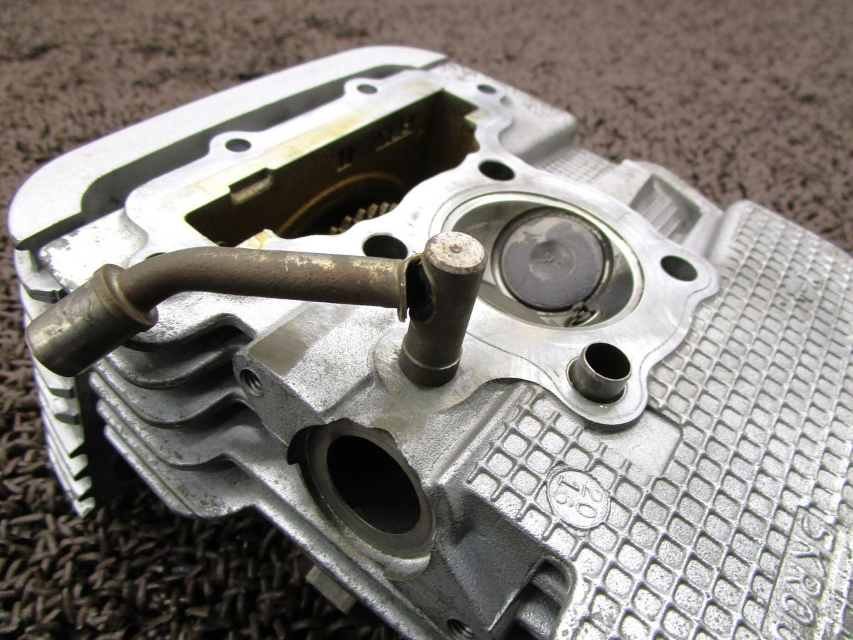ドラッグスター250 シリンダーヘッド